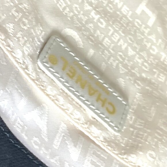 CHANEL Black Canvas Logo Shoulder Bag - Picture 13 of 16